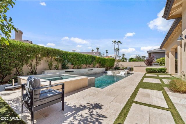 5543 E BERYL Avenue, Paradise Valley, AZ 85253