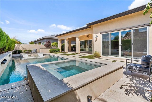 5543 E BERYL Avenue, Paradise Valley, AZ 85253