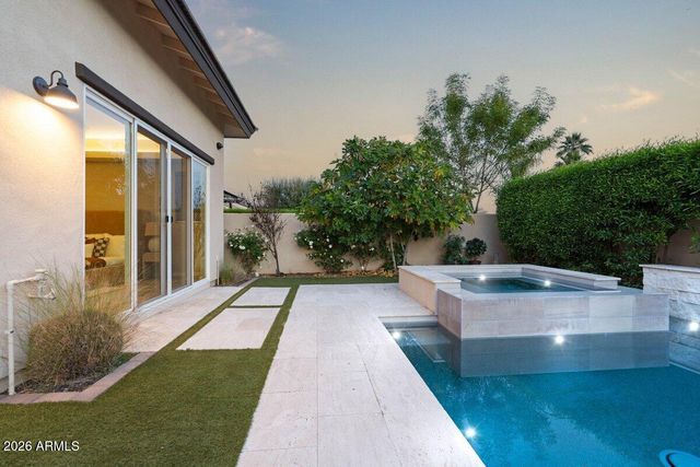 5543 E BERYL Avenue, Paradise Valley, AZ 85253