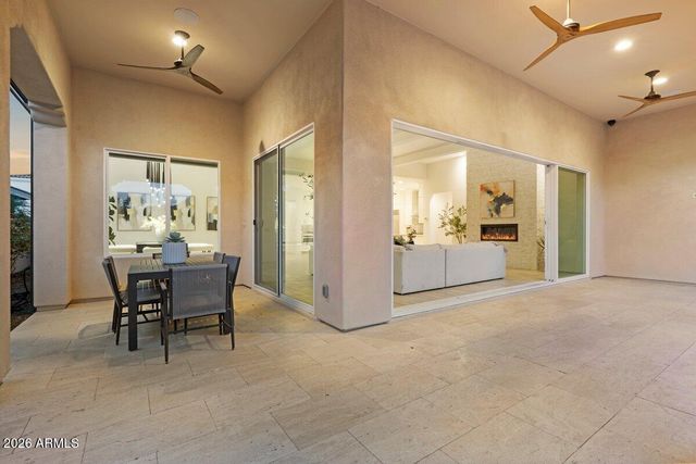 5543 E BERYL Avenue, Paradise Valley, AZ 85253