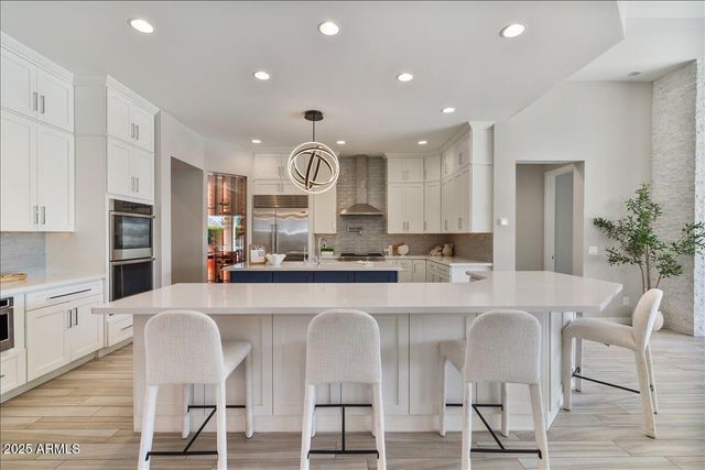 5543 E BERYL Avenue, Paradise Valley, AZ 85253