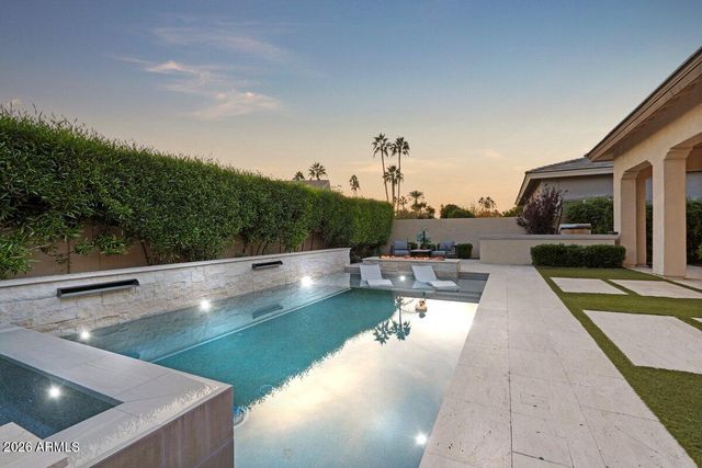 5543 E BERYL Avenue, Paradise Valley, AZ 85253