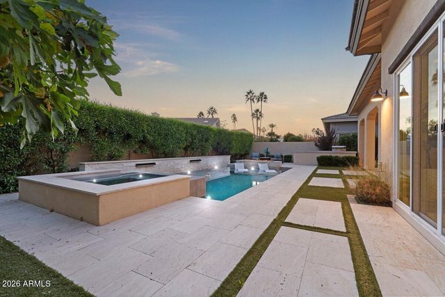 5543 E BERYL Avenue, Paradise Valley, AZ 85253