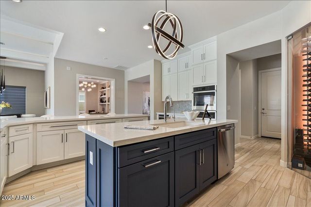 5543 E BERYL Avenue, Paradise Valley, AZ 85253