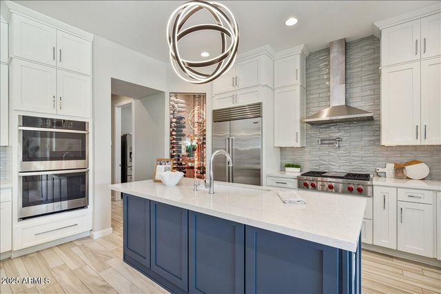 5543 E BERYL Avenue, Paradise Valley, AZ 85253