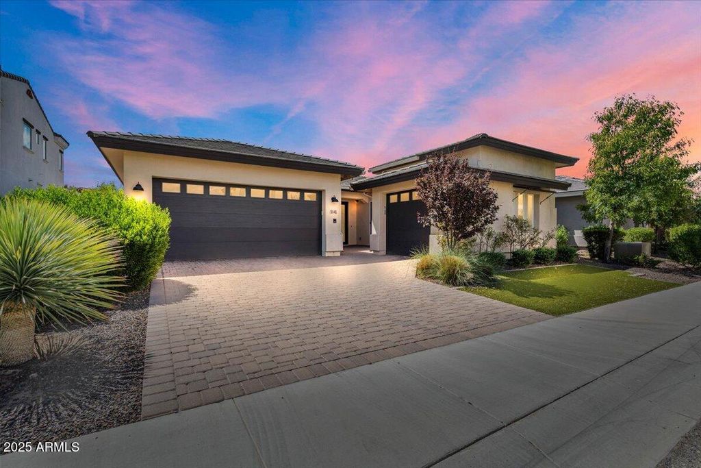 5543 E BERYL Avenue, Paradise Valley, AZ 85253