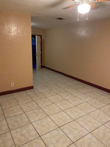 915 5th Street, West Palm Beach, FL 33401