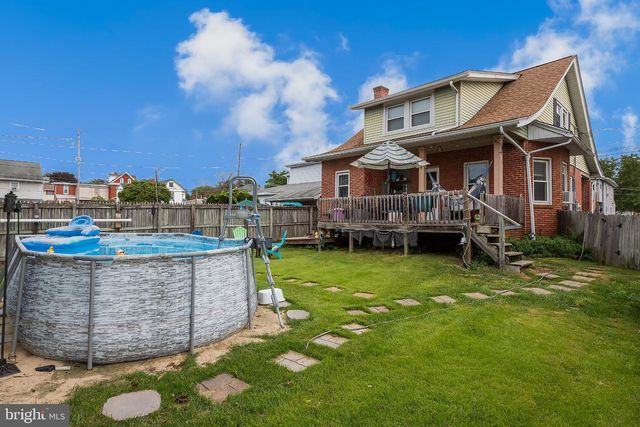 152 N HANOVER ST, Elizabethtown, PA 17022