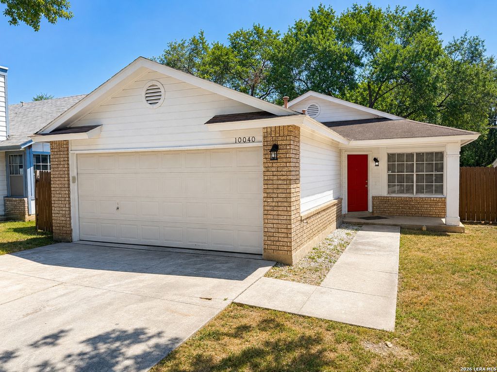 10040 Woodtrail, San Antonio, TX 78250
