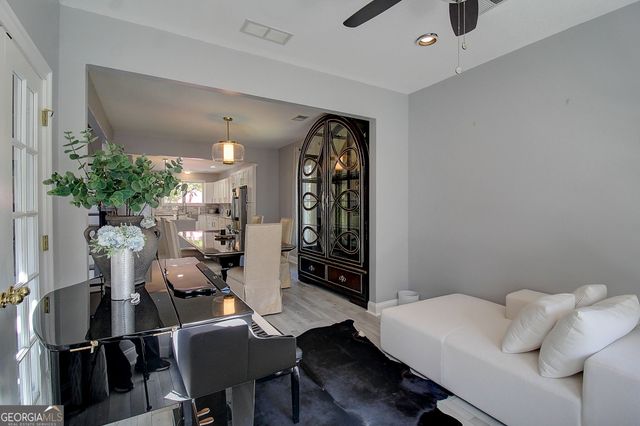 3064 Montclair Circle SE, Smyrna, GA 30080