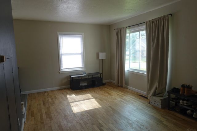 735 Vance Street, Lansing, MI 48906