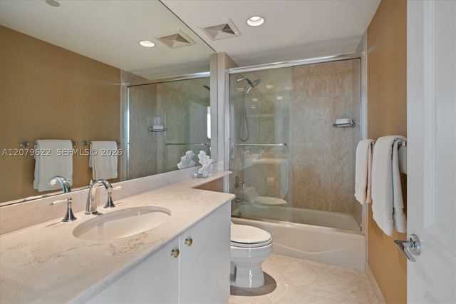 791 Crandon Blvd 704, Key Biscayne, FL 33149