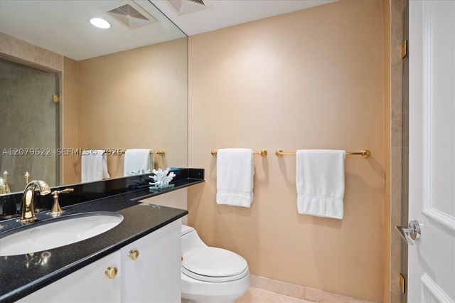 791 Crandon Blvd 704, Key Biscayne, FL 33149