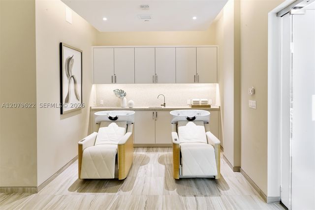 791 Crandon Blvd 704, Key Biscayne, FL 33149