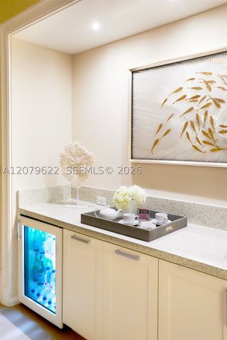 791 Crandon Blvd 704, Key Biscayne, FL 33149