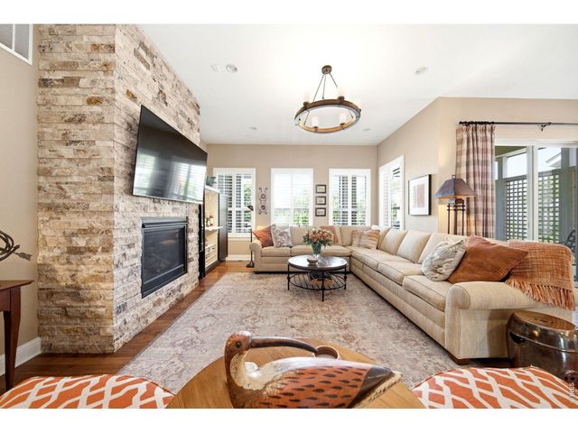 6015 Spindlebush Ln, Fort Collins, CO 80528