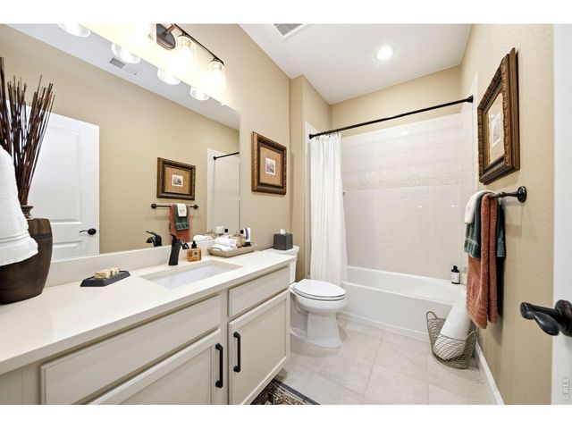 6015 Spindlebush Ln, Fort Collins, CO 80528