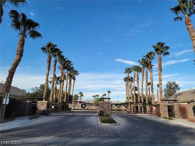 7220 Shallowford Avenue, Las Vegas, NV 89131