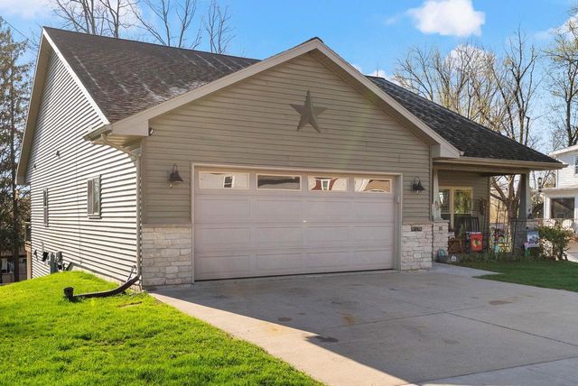 919 S Spring Street, Beaver Dam, WI 53916