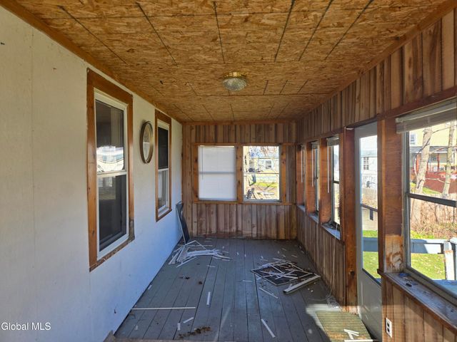 1 Brookdale Avenue, Whitehall, NY 12887