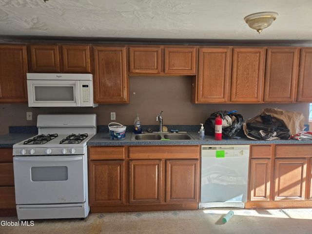 1 Brookdale Avenue, Whitehall, NY 12887