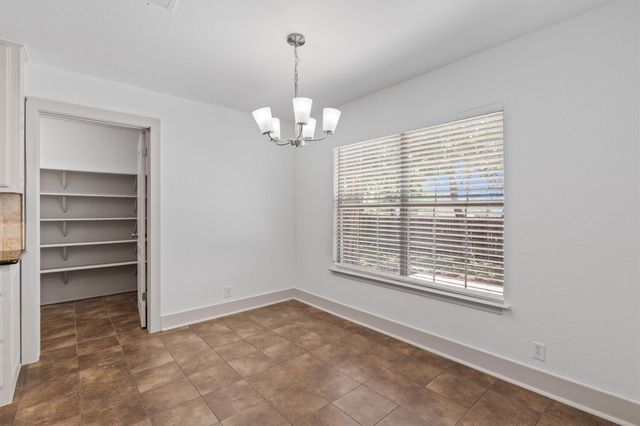 950 Whispering Hollow DR, Kyle, TX 78640