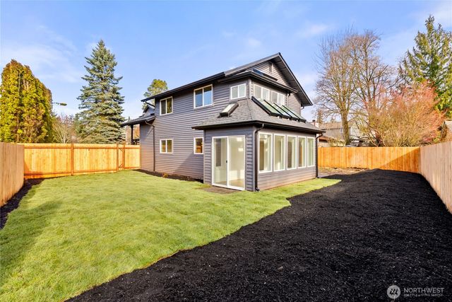 20733 Elberta Road, Lynnwood, WA 98036