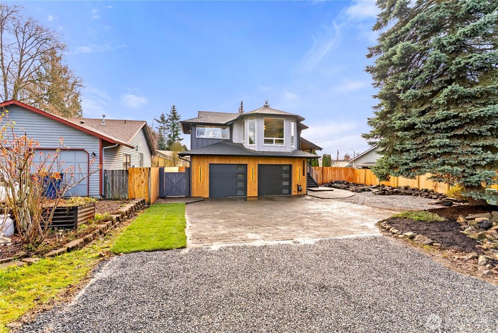 20733 Elberta Road, Lynnwood, WA 98036