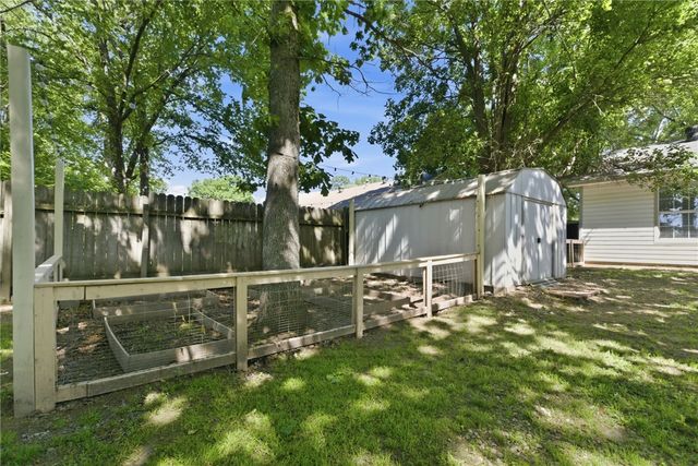 2503 Ravenswood, Fayetteville, AR 72704