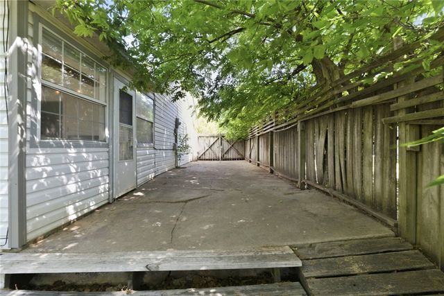 2503 Ravenswood, Fayetteville, AR 72704