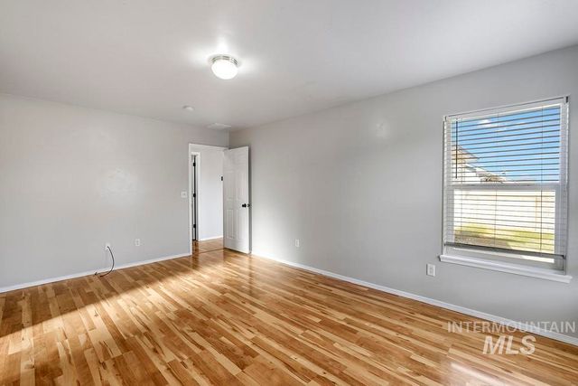 1393 Valencia St, Twin Falls, ID 83301