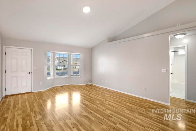 1393 Valencia St, Twin Falls, ID 83301