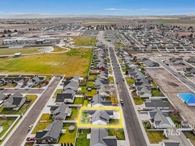 1393 Valencia St, Twin Falls, ID 83301