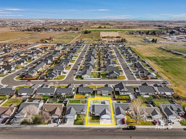 1393 Valencia St, Twin Falls, ID 83301