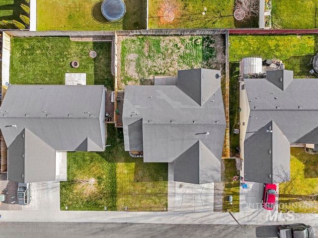 1393 Valencia St, Twin Falls, ID 83301