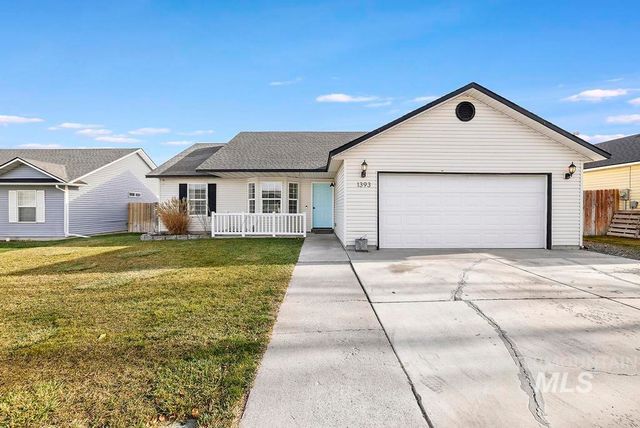 1393 Valencia St, Twin Falls, ID 83301