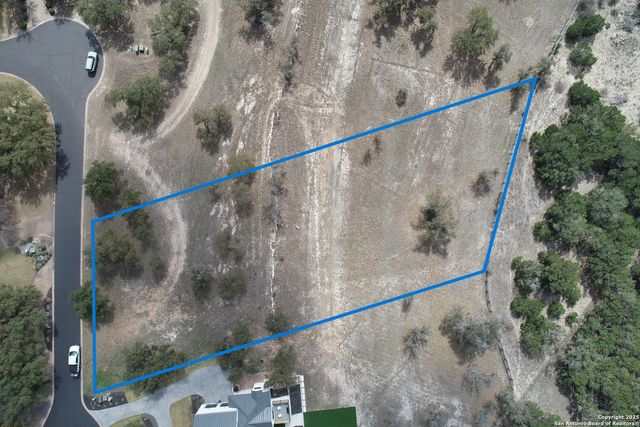 205 Hidden Hills Cove, Spicewood, TX 78669
