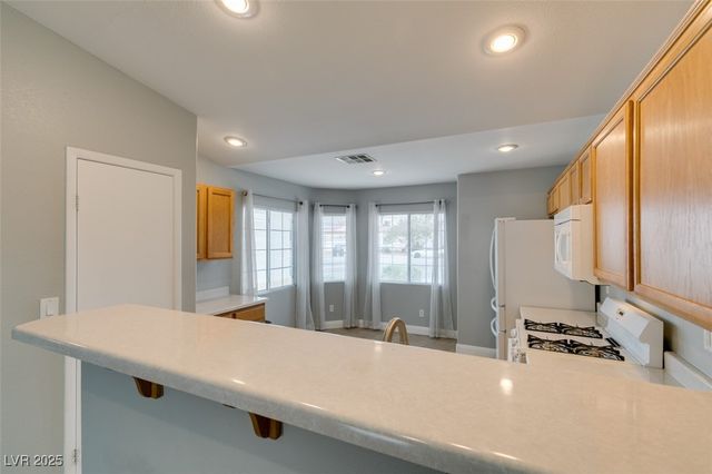 2127 Mountain Rock Court, North Las Vegas, NV 89031