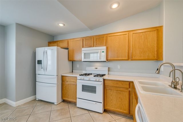 2127 Mountain Rock Court, North Las Vegas, NV 89031