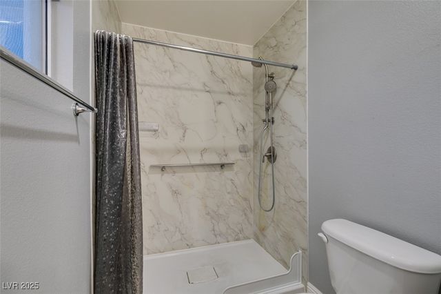 2127 Mountain Rock Court, North Las Vegas, NV 89031