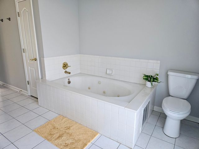 2216 Burns Court, Lexington, KY 40513