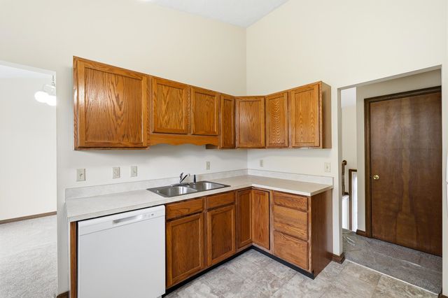 2 Dogwood Place, Huntington, WV 25705