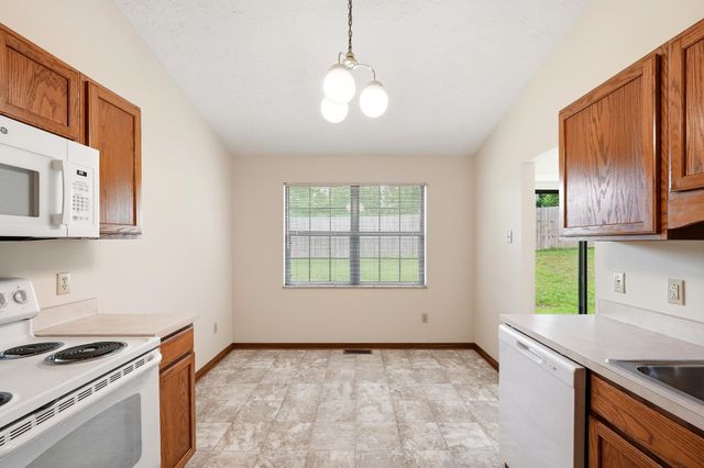 2 Dogwood Place, Huntington, WV 25705