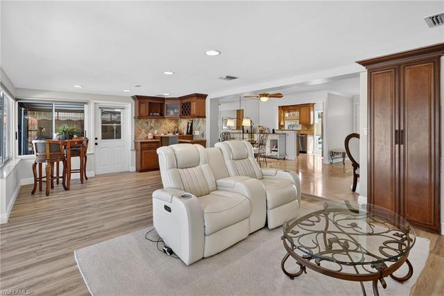 5266 Wisteria CT, Cape Coral, FL 33904