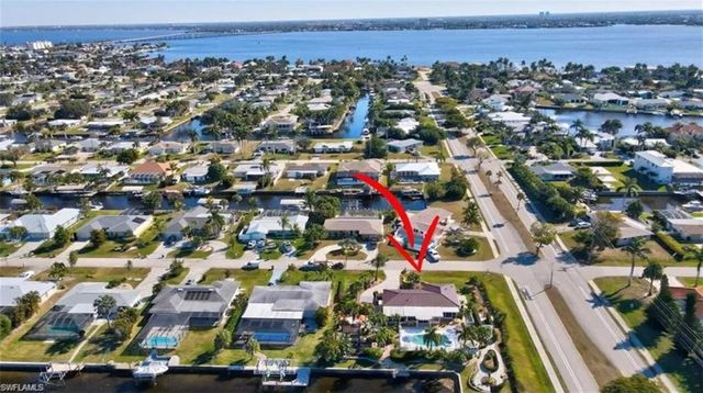 5266 Wisteria CT, Cape Coral, FL 33904