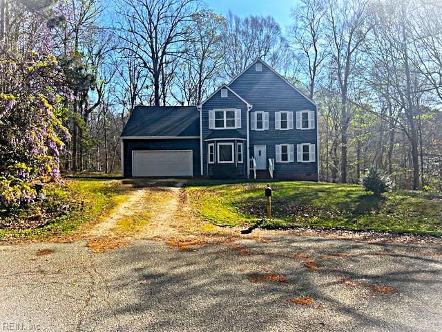 8 Sumner CT, Toano, VA 23168