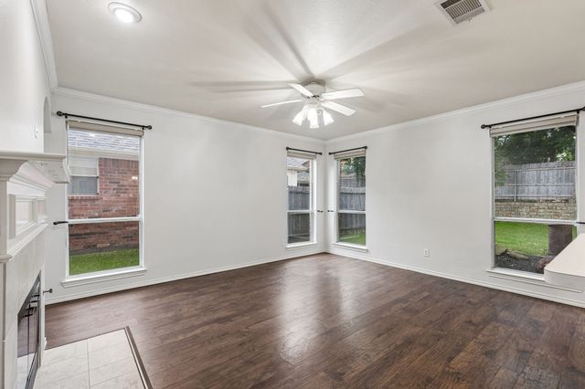 2128 Clubside Drive, Corinth, TX 76210