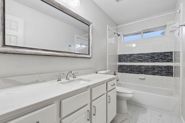 2128 Clubside Drive, Corinth, TX 76210