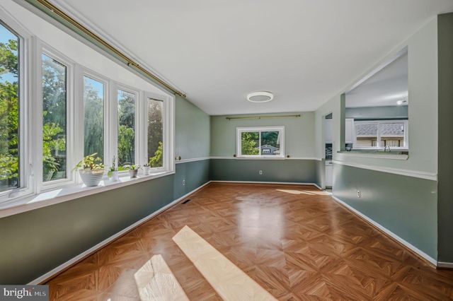 34 ROBERT OAKES DR, Newark, DE 19713