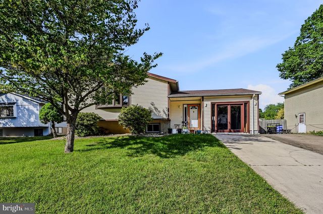 34 ROBERT OAKES DR, Newark, DE 19713